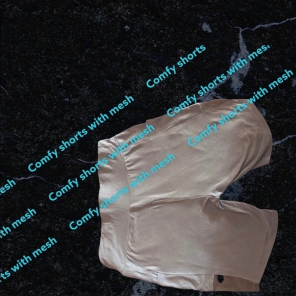 Baby blue short with a little mesh - Picture 2 of 2
